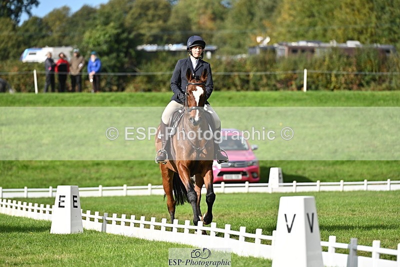 251024A-120844-09874 - G-569-Hannah.Lewis