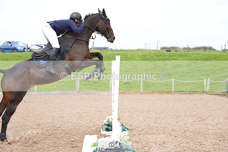 240915A-151554-10838 - Cls 28 Chard Sept GP Jump Off