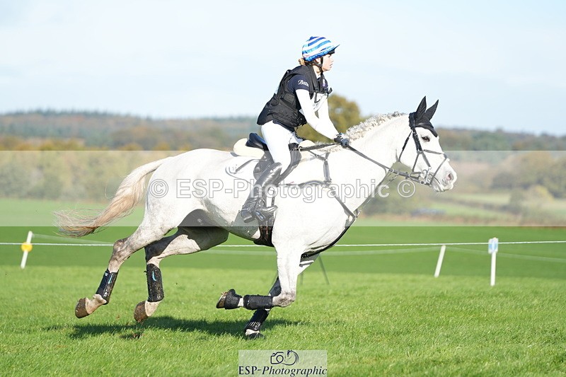 251024A-110547-07092 - A-011-Tara.Moore