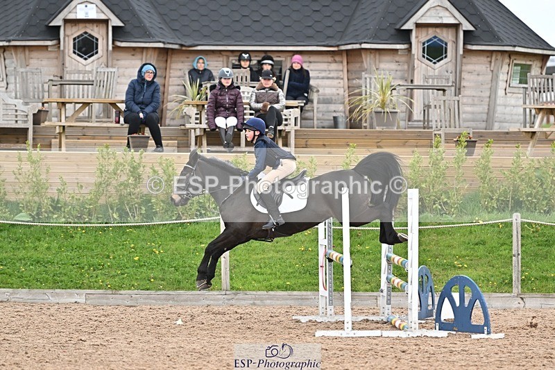 250414-112521-00511 - 90cm Round 1