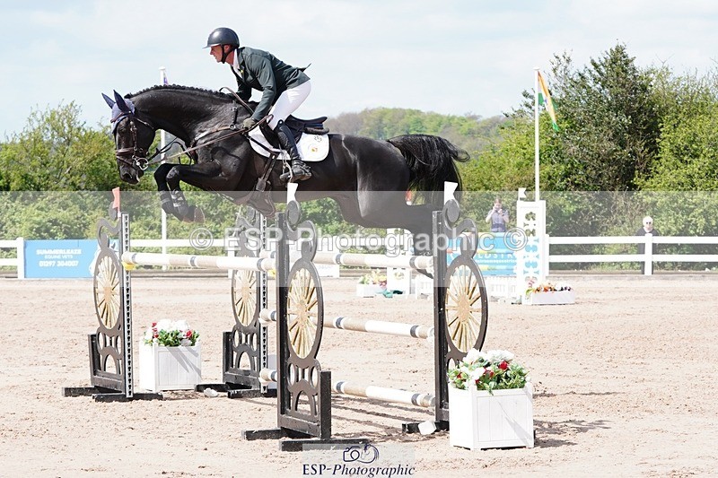 250427-120122-16324 - Cls 4 - 2 Star Small Tour