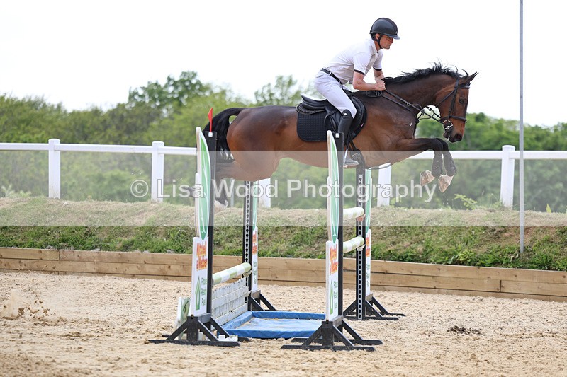 3E7A7452 - Class 8: Senior Foxhunter/1.20 open