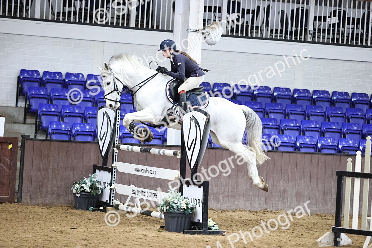 SBM_005487 - Class 17 - Senior Newcomers 1.10m