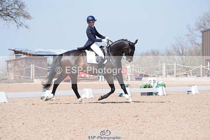 250404-125622-06012 - 015-Daisy.Hills-Midtgaards.Gijon