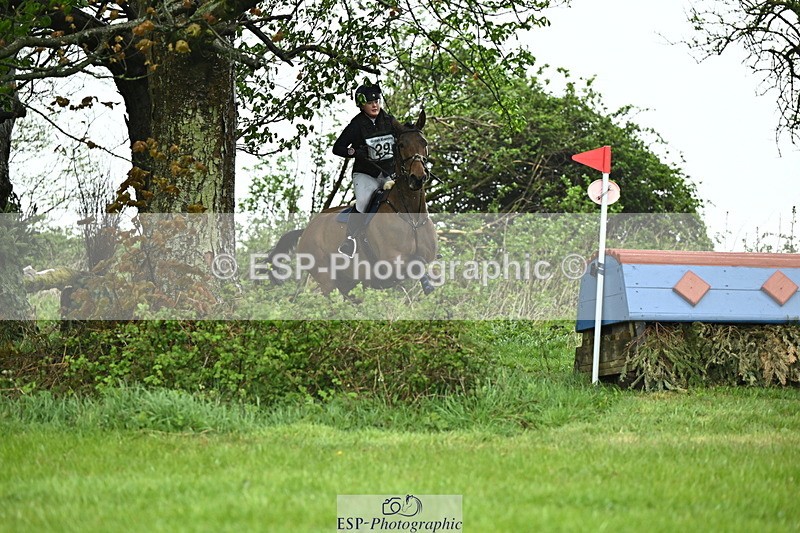 250418-101046-01334 - 029-Harriet.Birkby-CBH.CLOVER.LINING