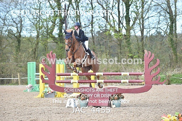 JAC_4455 - CLASS 10 SAT Senior Foxhunter/ 1.20m Open