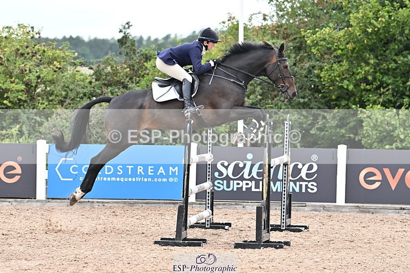 250820B-125929-00666 - Cls 4 Newcomers and 1.10m Open