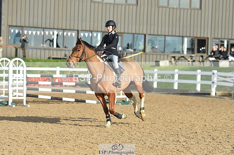 231111A-110930-01579 - Cls 11 Snr 1.05m Open