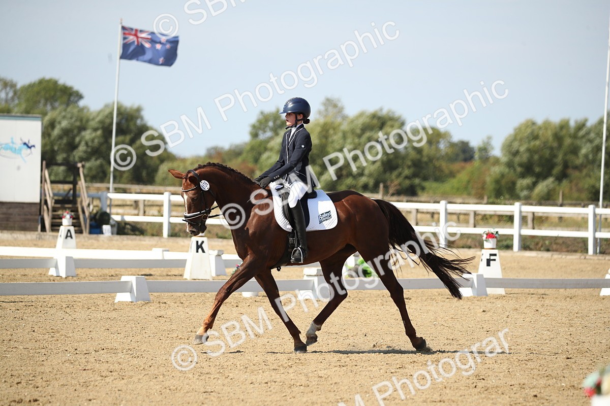 SBM_004206 - Class 11 - Novice 5 - 10.24-11.20