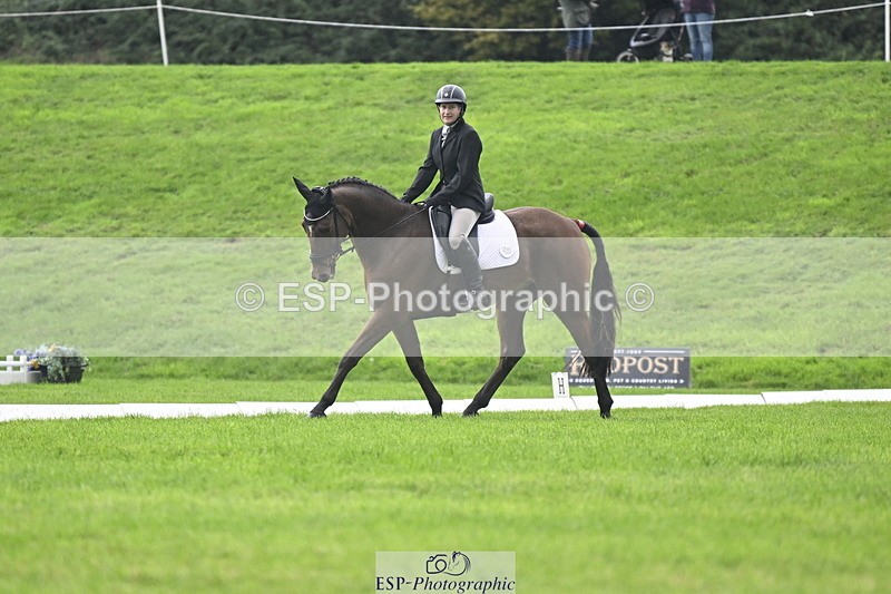 251023A-122226-04069 - F-421-Isabella.Hooton