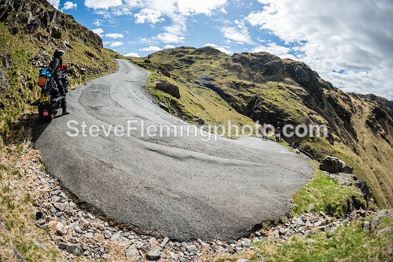 105915 - Hardknott Hairpin 11.00 - 12.00