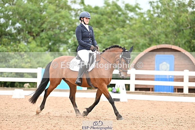 240817A-151401-10033 - 126-Emma.Chamberlain-Fleethouse.Lady.Kate