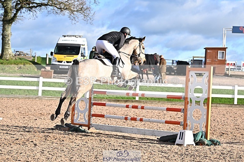 251119-133238-00475 - Cls 4 Newcomers and 1.10m Open