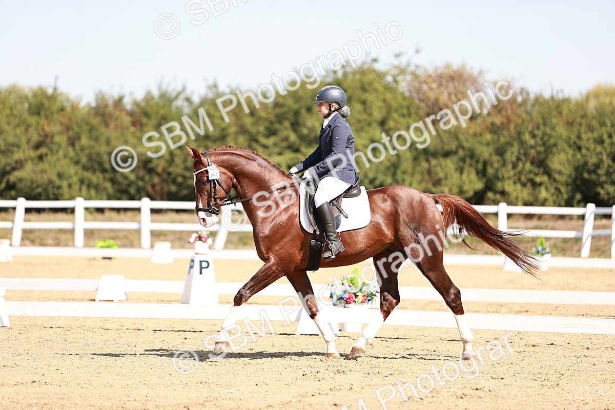 SBM_004440 - Class 12 - Novice 5 - 10.31-11.41