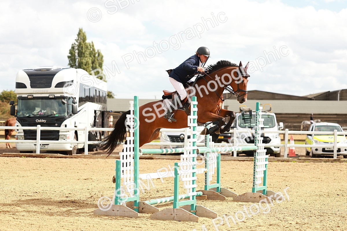 SBM_001367 - Class 4 - Senior Newcomers - 1.10m