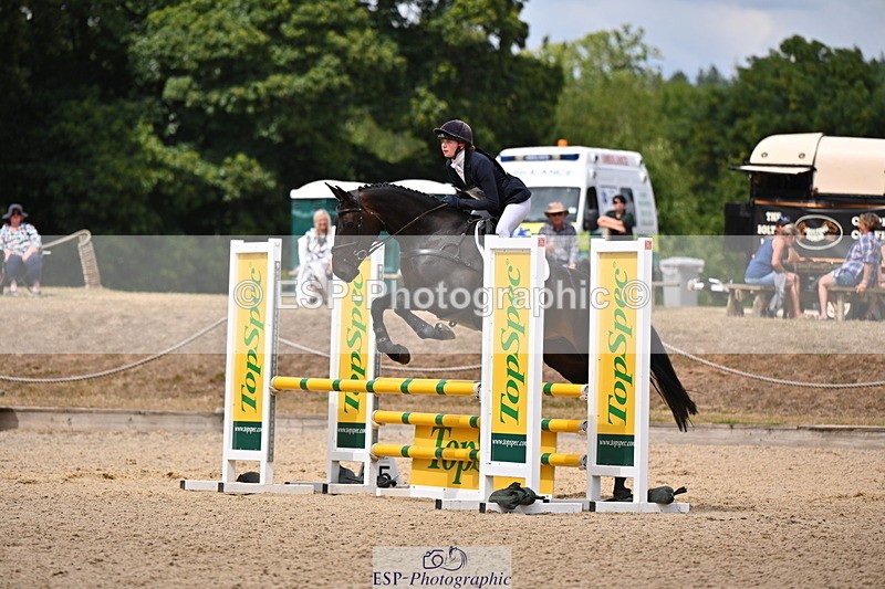 250802A-141153-05772 - F-266-Lorna.Peaster-CASTLE.HOWARD.SPRITE