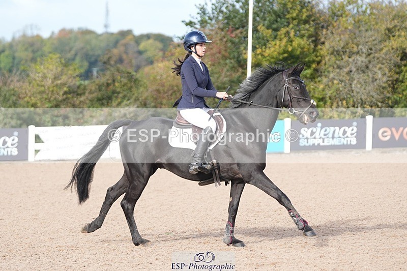 251005-102645-02544 - Cls 22 British Novice and 90cm