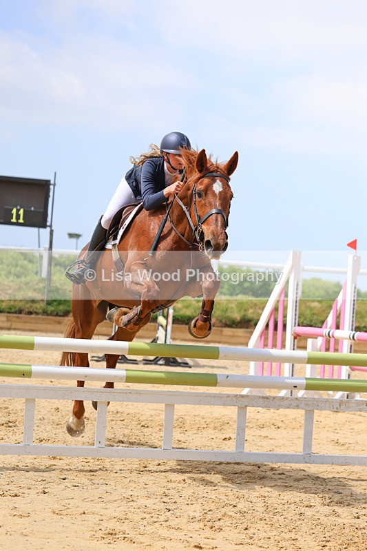 3E7A0346 - Class 10: Senior 95cm open