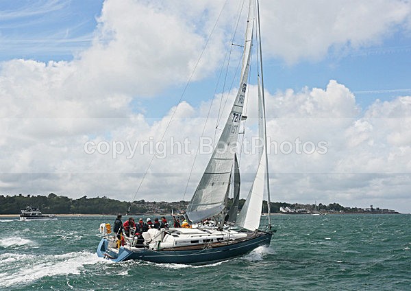 120630 GBR721R WT7A3003 - ROUND THE ISLAND RACE - 30th June 2012
