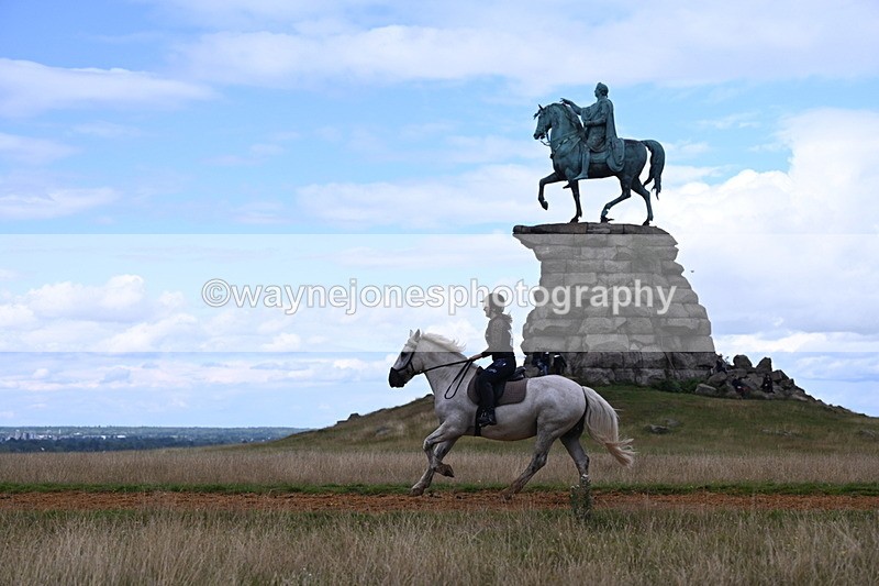 DSC_9636 - Time at Statue 15:11 to 15:58