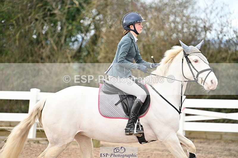 240310A-110211-02210 - Cls 4 Pony Discovery and 90cm Open