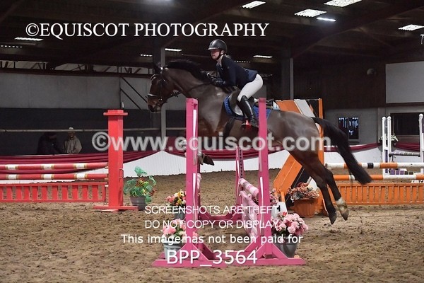 BPP_3564 - SUN CLASS 19 SENIOR  0.85m Amateur Championship Qualifier