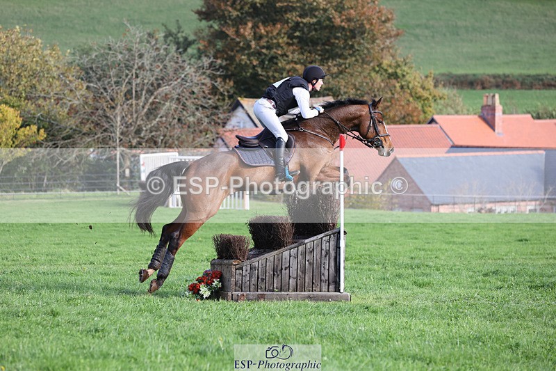 241025-113619-06523 - 013-Cameron.Beer-GREENLANES.LE.BAMBALOU