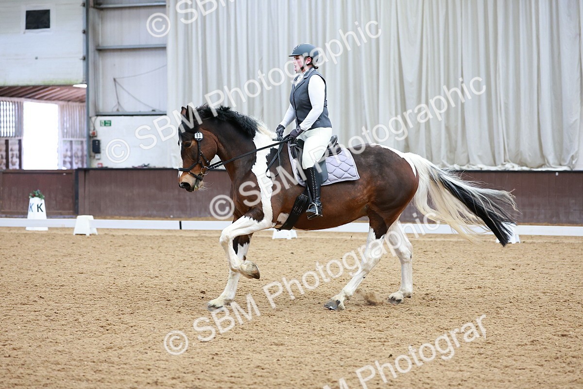 SBM_002895 - Class 14 - Novice 2