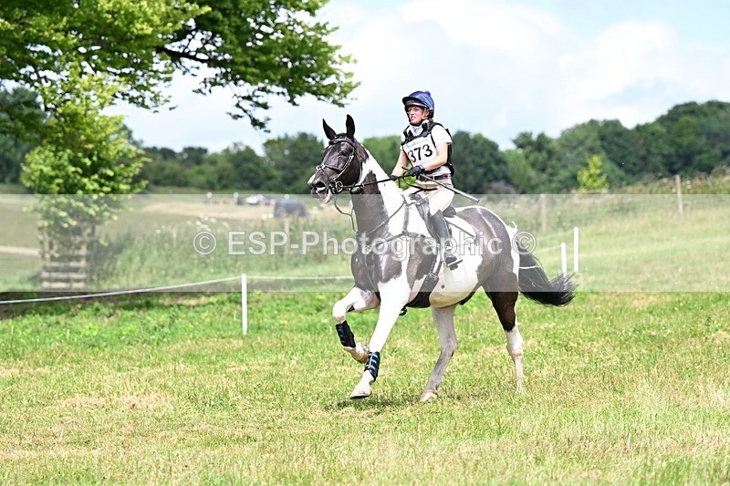 240630X-130544-7652 - 373-Maddy_Hand-LANGALLER_BLUE_MOON