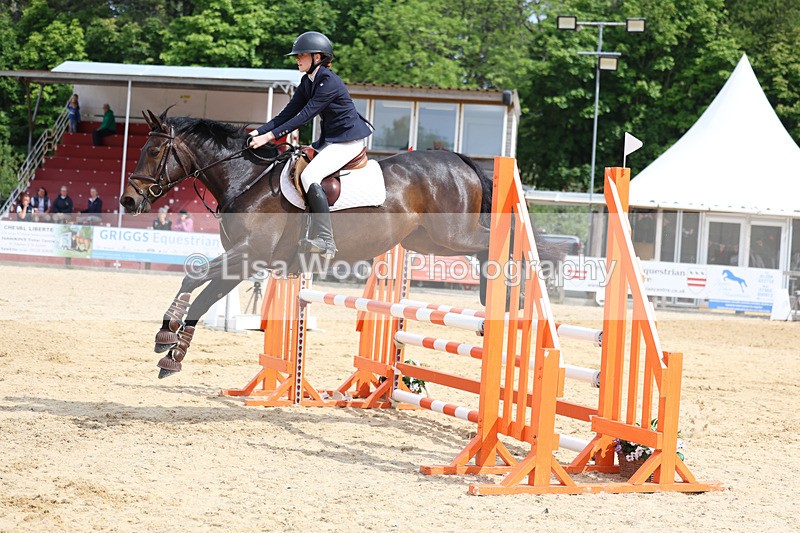 3E7A8685 - Class 4: Senior British Novice/90cm open