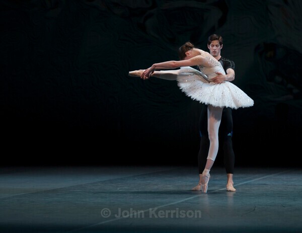  - Aliona Kovaleva and Xander Parish - Diamonds