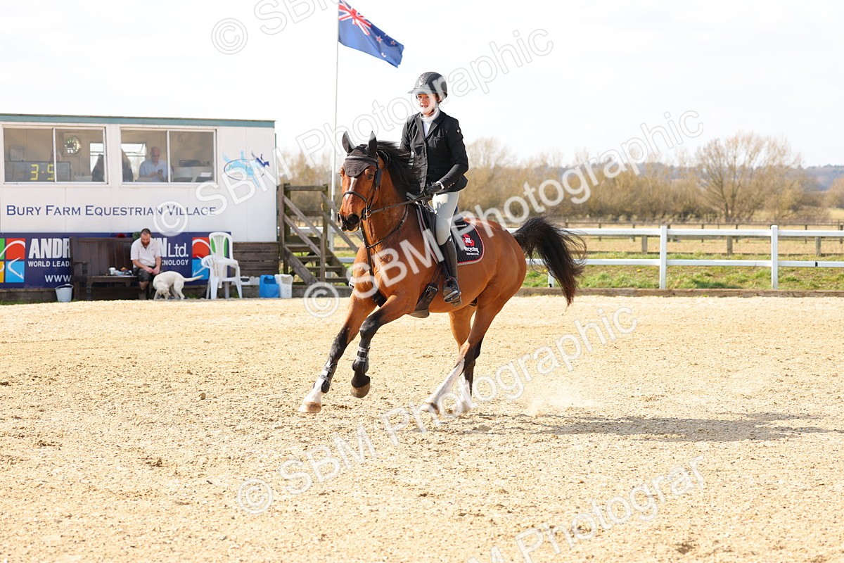 SBM_001510 - Class 4 - Senior Newcomers - 1.10m