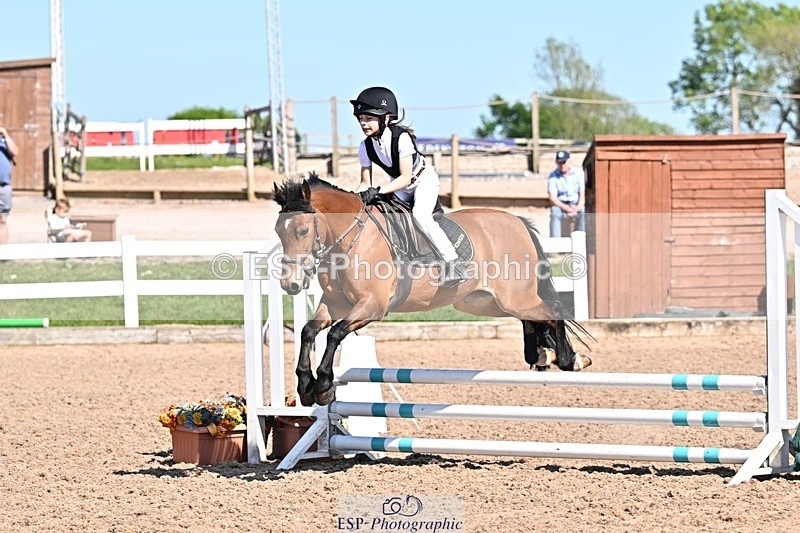 250513-161126-00182 - Clr Rnd & 60cm