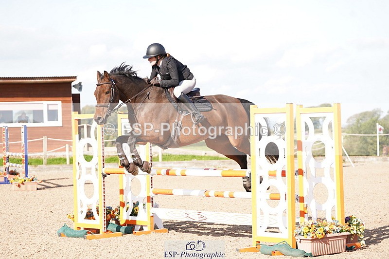 241004A-103928-00146 - Fri 01 Snr Disco & 1.00m Open