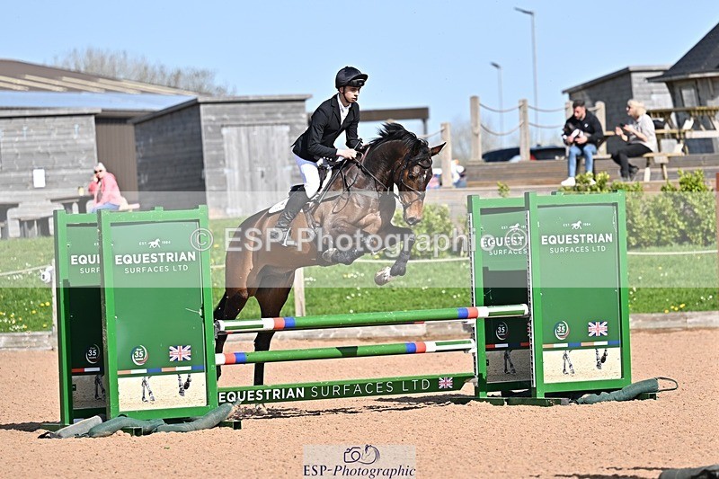 260408-105328-00262 - Cls 2 British Novice and 90cm