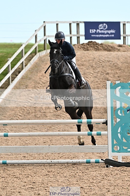 250416-120837-00754 - Cls 3 Snr 1.05m Open