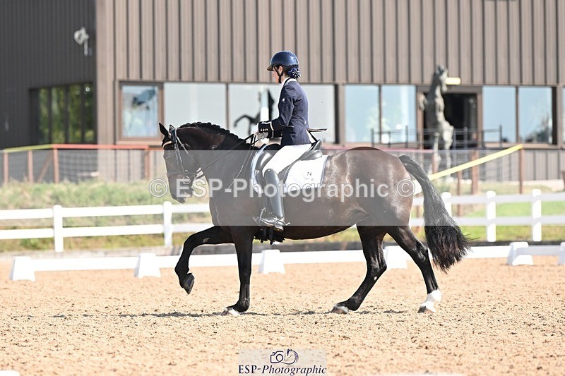 250816-103817-03432 - 074-Jessica.AllenHendrewen.Desert.Lady