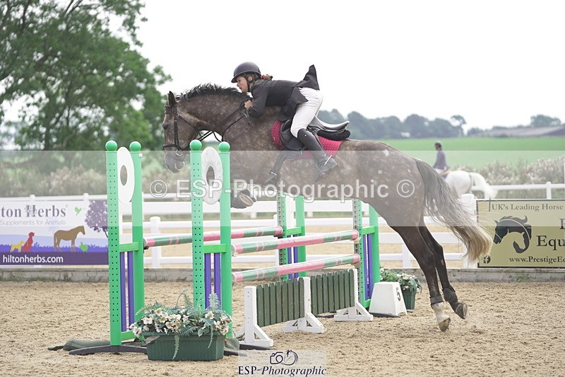 230810A-140420-02600 - Cls 4 1.05m Amateur Quali