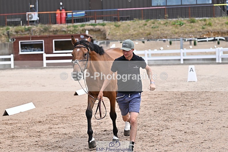 250716-130244-00285 - Trot Up 12.30 to 1.30