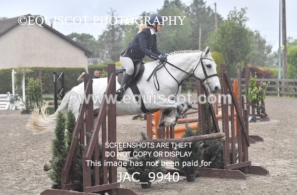 JAC_9940 - CLASS 3 Intermediate Working Hunter (0.70m - 0.85m)