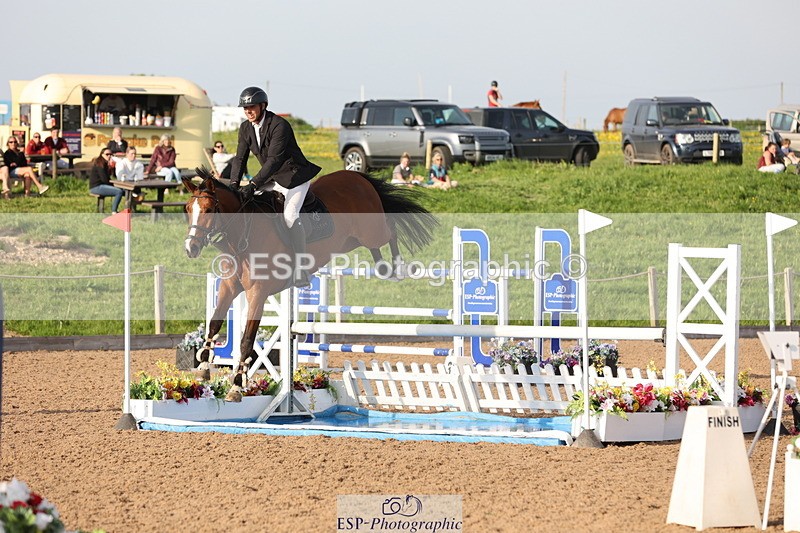 240511A-183951-15920 - Cls 39 Chard Equ Derby