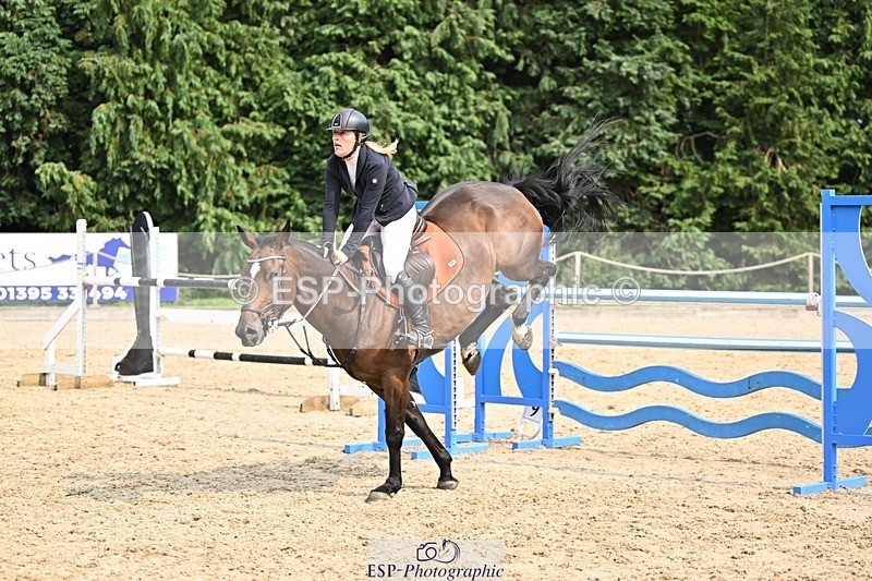 240818-152201-05182 - Cls 12A Snr Foxhunter & 1.20m Open