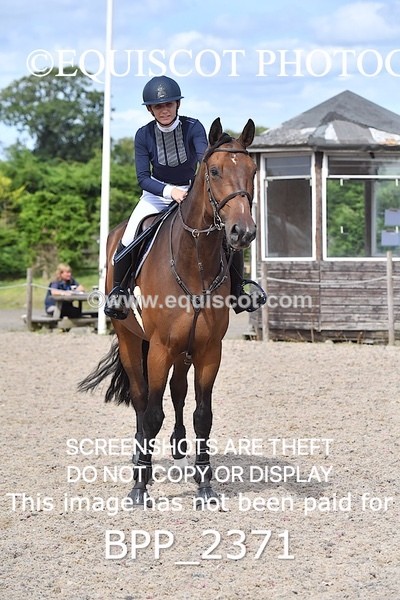 BPP_2371 - CLASS 17 SUN Senior Newcomers/ 1.10m Open