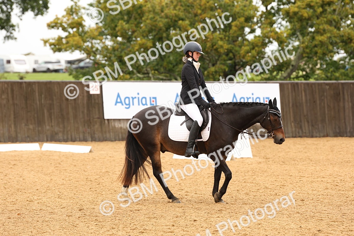 SBM_00702 - D1 - Small Tour Championship Intro 1