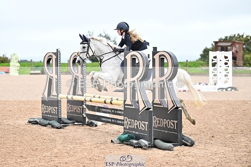 250920-154221-01775 - Cls 21 Pony Intro 80cm Derby