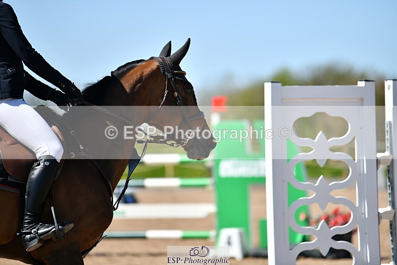 240420A-122739-10972 - Cls 3, 2 Star Small Tour 1.30m