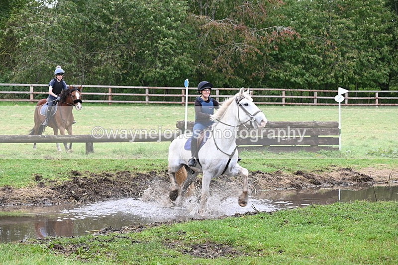 WJ6_7079 - Time at Photographer 13:06 to 13:23