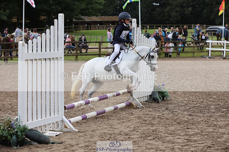 240822X-091834-00435 - 40cm R1 8.30 to 9.30