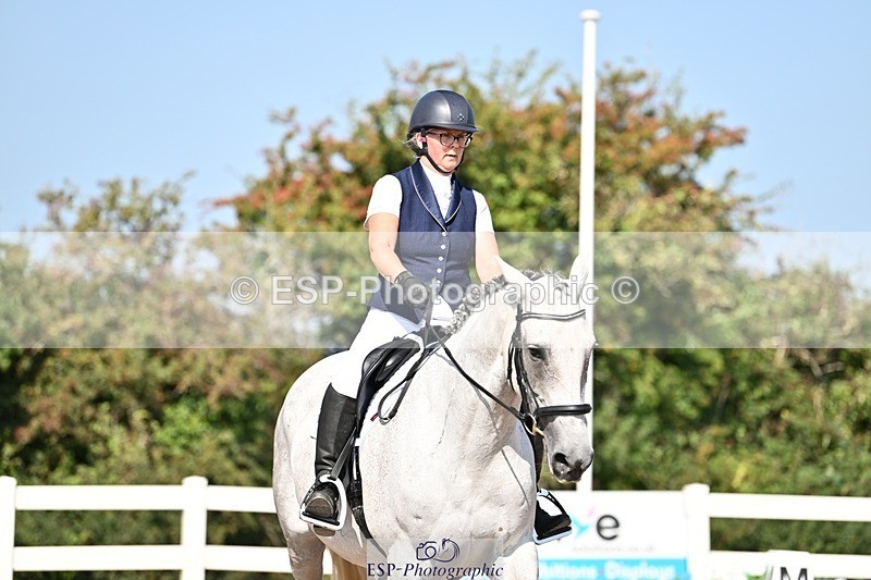 250816-104124-03174 - 099-Essie.BarkerBloody.Nora