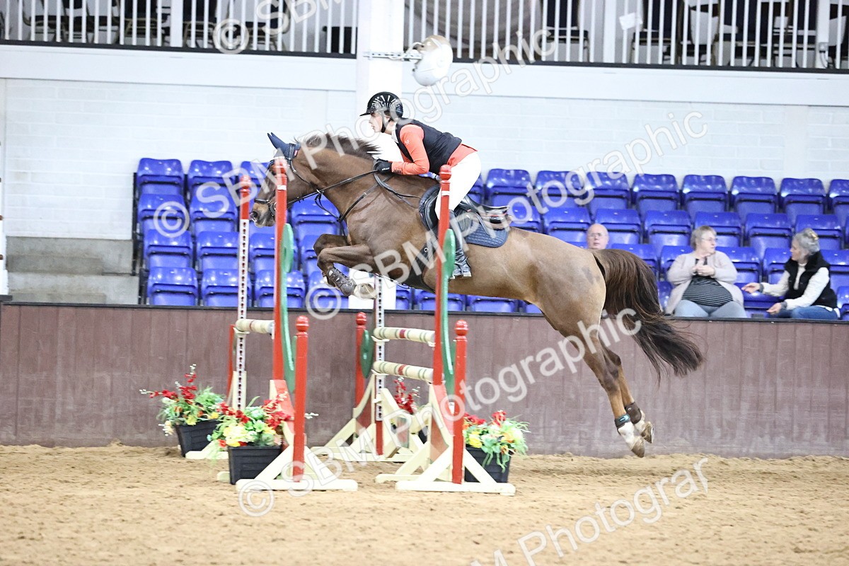 SBM_001801 - Class 4 - Senior Newcomers - 1.10m Open